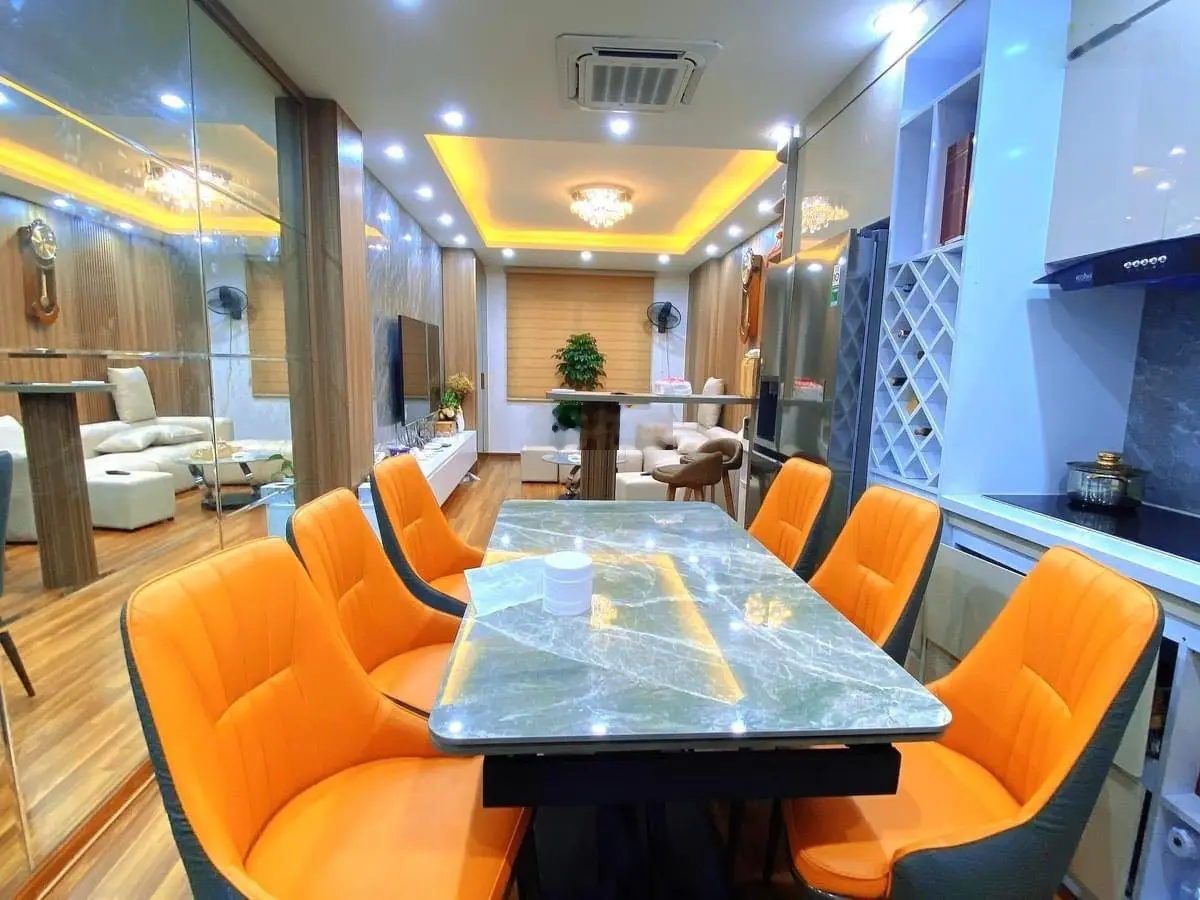 Bán nhà Tây Sơn - Ngã Tư Sở, kinh doanh đỉnh 50m2/5m mặt phố, 13 tỷ có TL