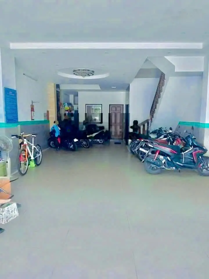Khách sạn 16,8 tỷ KDC D2D dòng tiền cho thuê 11 phòng thu nhập 70tr/tháng, đắc địa cần bán nhanh