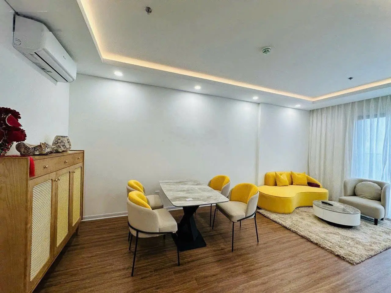 Cần bán gấp CH tầng cao view sông diện tích 74.78m2 giá chỉ 4.3 tỷ - LH: 0588 090 ***