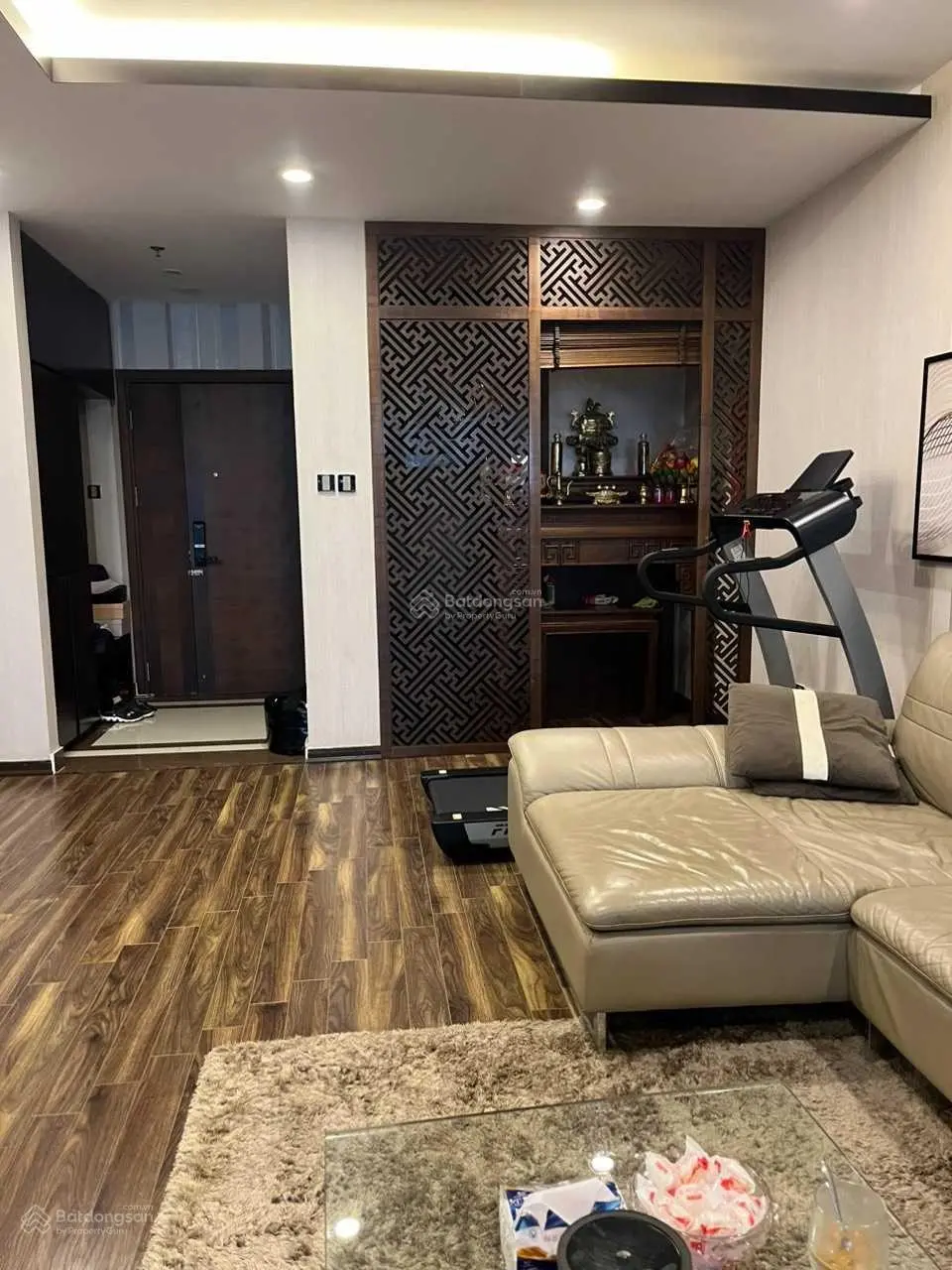 Gia đình cần bán căn 3 ngủ tại Ecolife Capitol 95m2, full nội thất, ban công Tây Nam, sổ đỏ