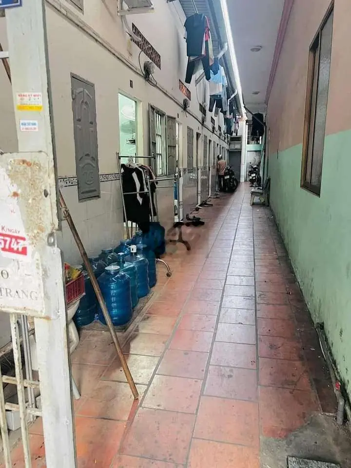 Chủ bán dãy trọ giáp TTHC Dĩ An thu nhập ổn định. Chợ trường sát bên