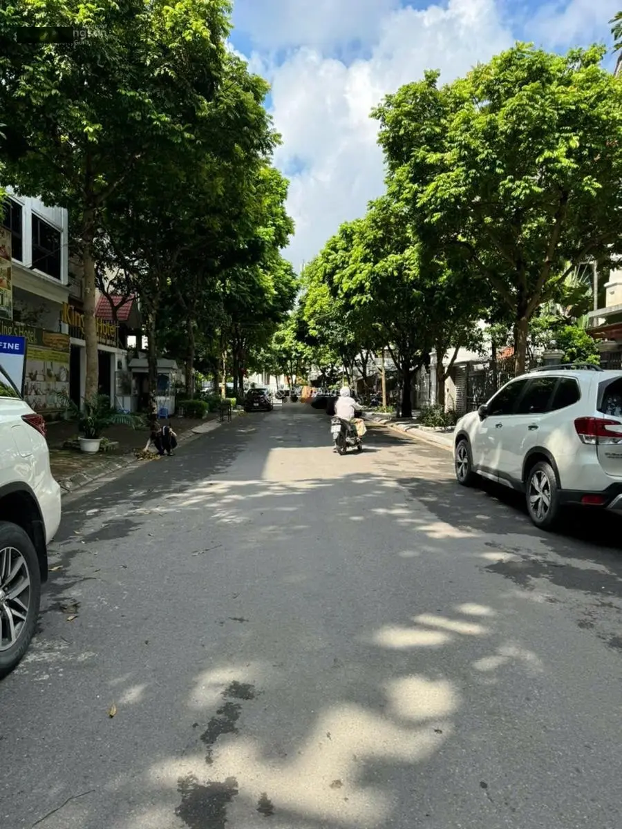 Siêu hiếm đẹp! Giá đầu tư, mặt tiền 16.8m, Trung Hòa Nhân Chính, ô tô tránh, vỉa hè, quận Cầu Giấy