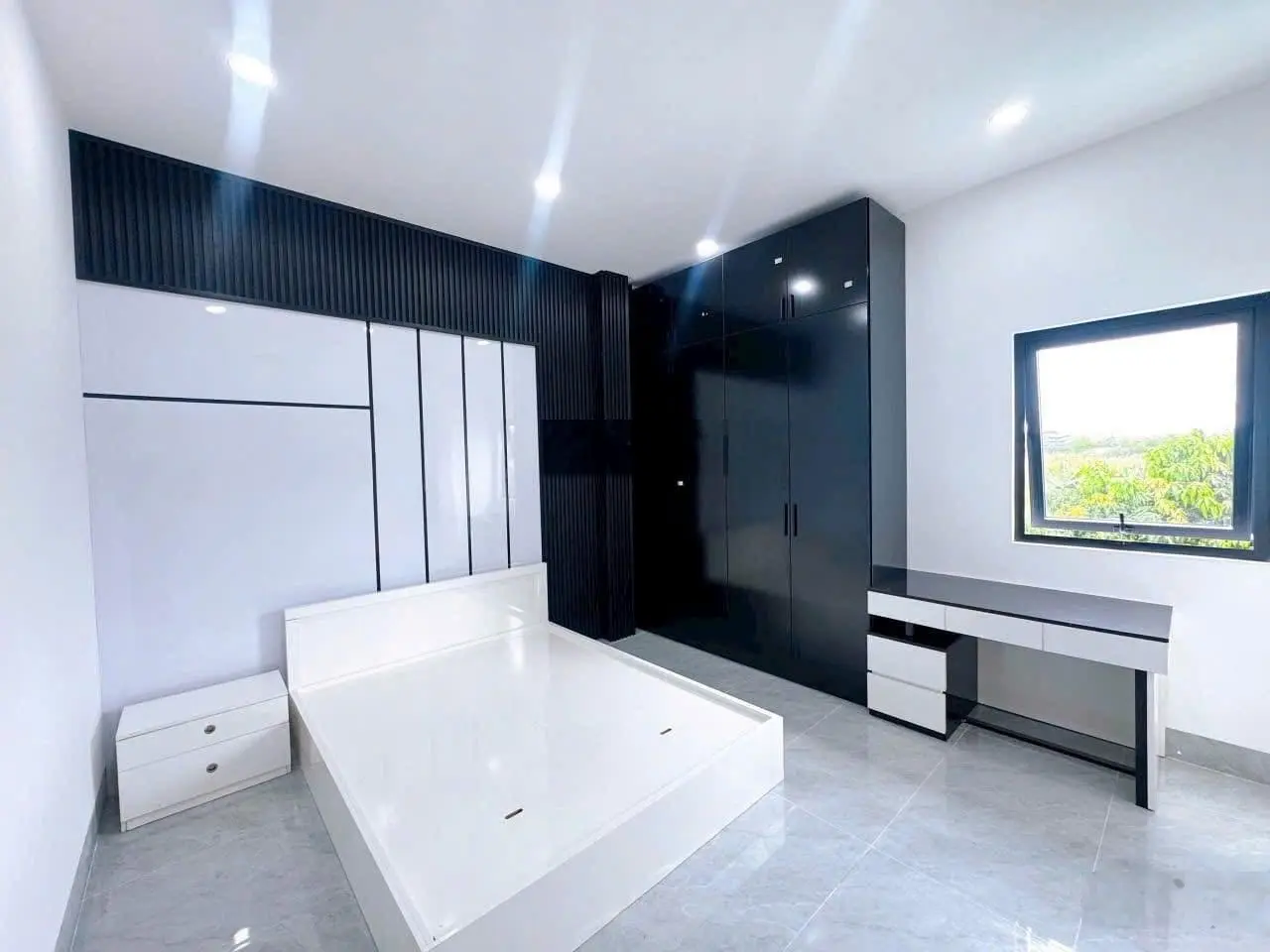 Giá 1TỶ3 Cần Bán Nhanh 60m2, 3PN, 2WC tại Hương lộ 10, Bình Chánh, gần chợ và Trung tâm các BV .