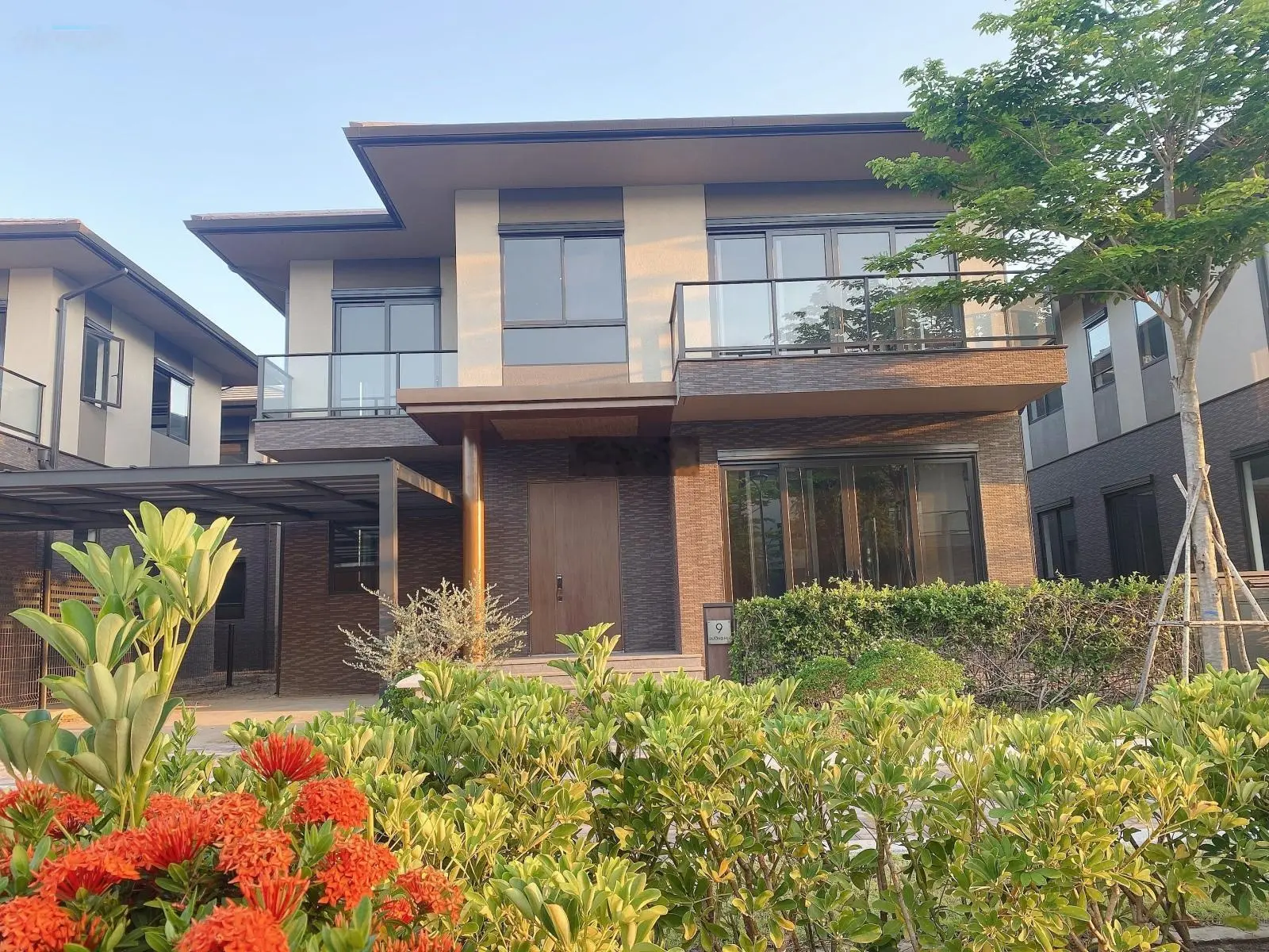 Bán căn biệt thự số nhà 09, giá: 11,1tỷ gốc từ CĐT Nam Long, LH: 0902 830 ***, TP, Waterpoint Bến Lức