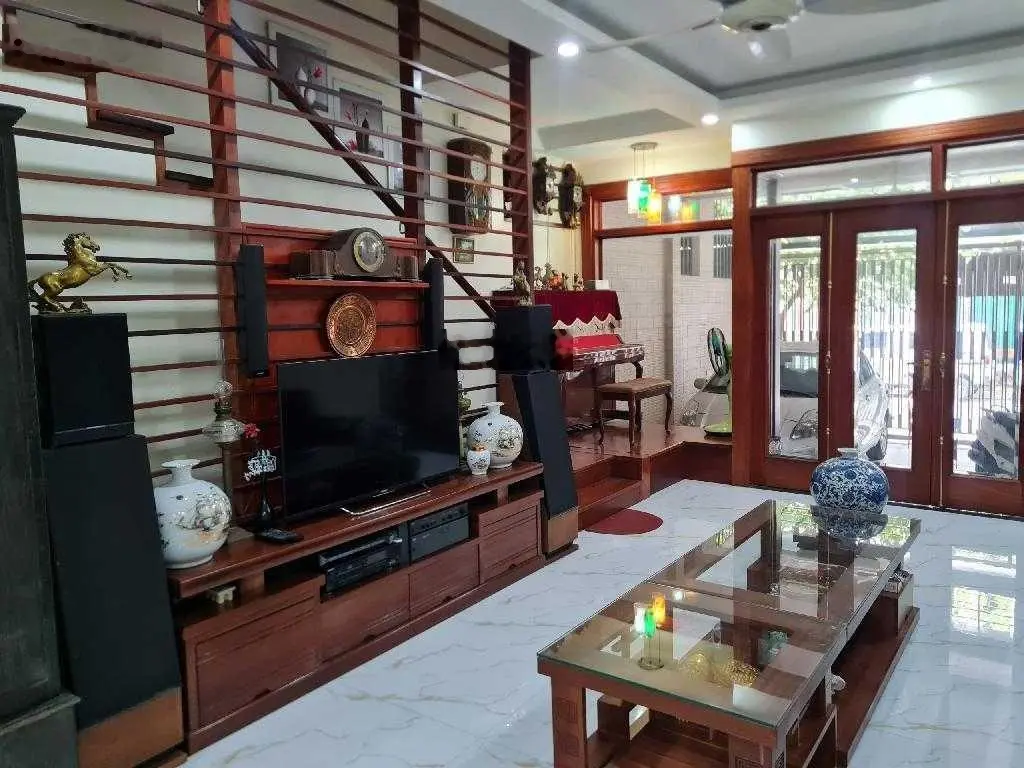 Bán nhà Tổng cục 5 Yên Xá, Plo vỉa hè đường rộng, kinh doanh, 100m2x5T, 5.2m mặt tiền giá 19 tỷ