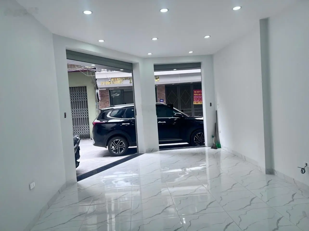 Bán nhà Văn Quán 45m2, 5 tầng, ô tô đỗ cửa, lô góc, cực đẹp, kinh doanh. giá 9,5 tỷ.
