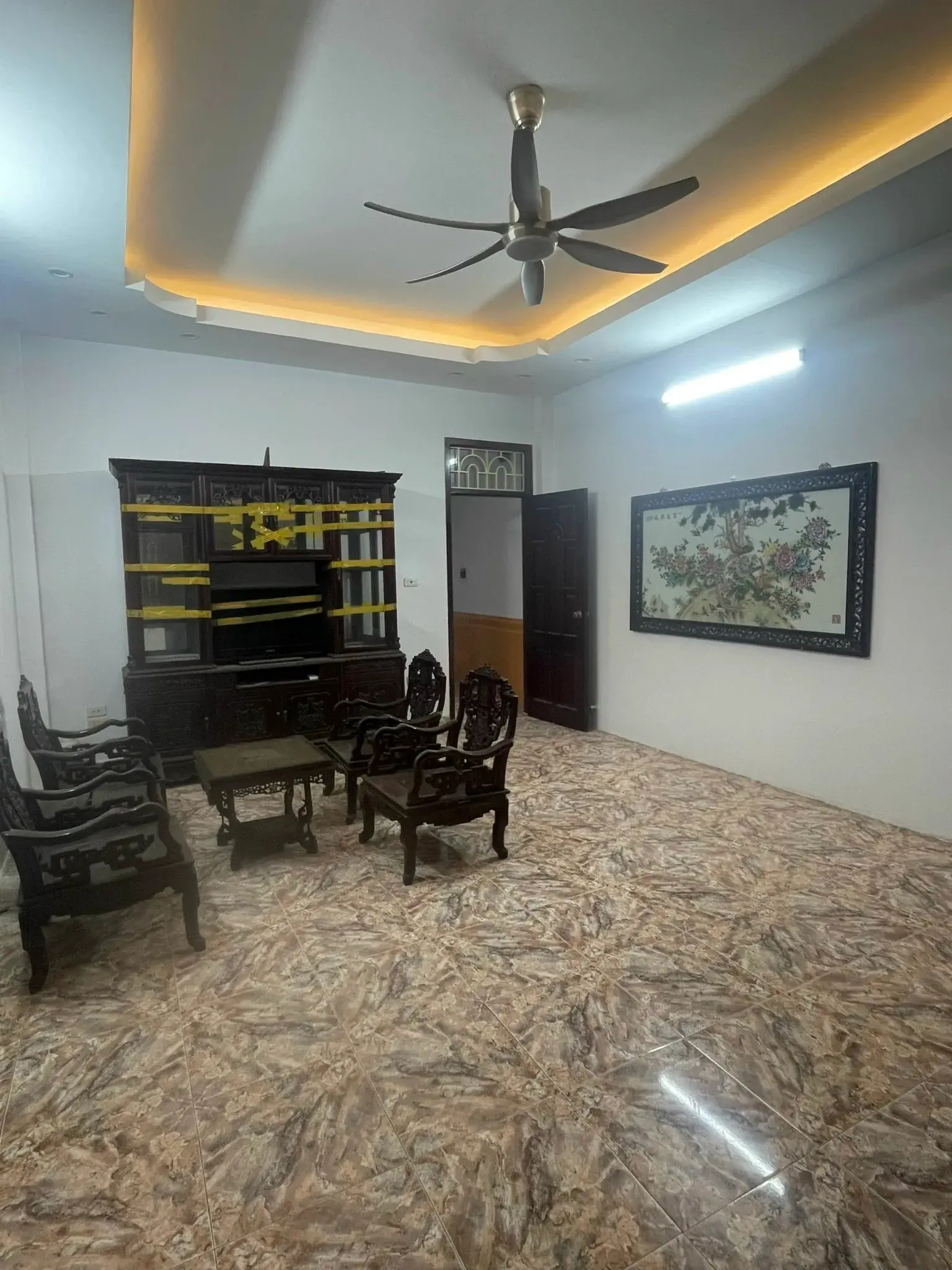 Mặt phố kinh doanh - vị trí vàng - hàng hiếm - bay nhanh - Trần Nguyên Đán - 76m2 x 4T - hơn 29 tỷ