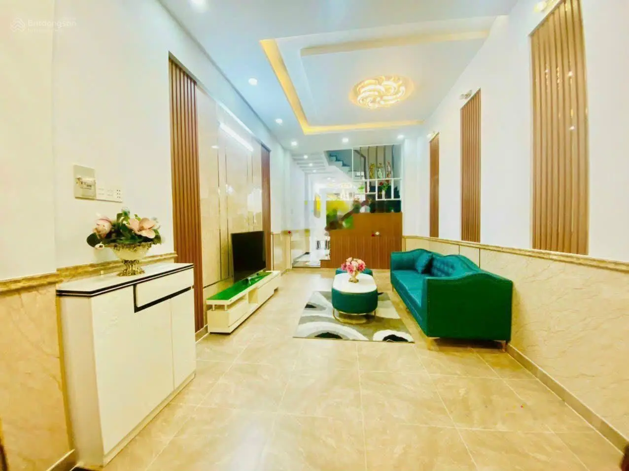 Cần tiền bán gấp nhà Phan Đăng Lưu, PN, Giá 2.2tỷ/ 40m2, gần trường học, bệnh viện, 0762 533 *** Tú