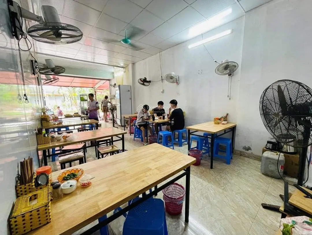 Siêu hiếm bán nhà phố Cầu Diễn, 100m2, 3 tầng, mặt tiền 4.8m, đường 2 làn xe, ô tô tải tránh, KD