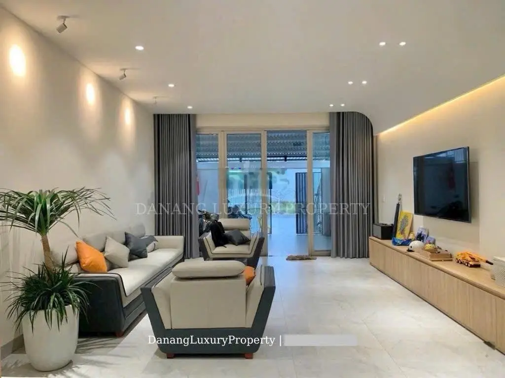 7.5 tỷ - sát đảo kim cương - nam hoà xuân - bờ quan 3 - hợp đồng thuê 19 triệu/ tháng