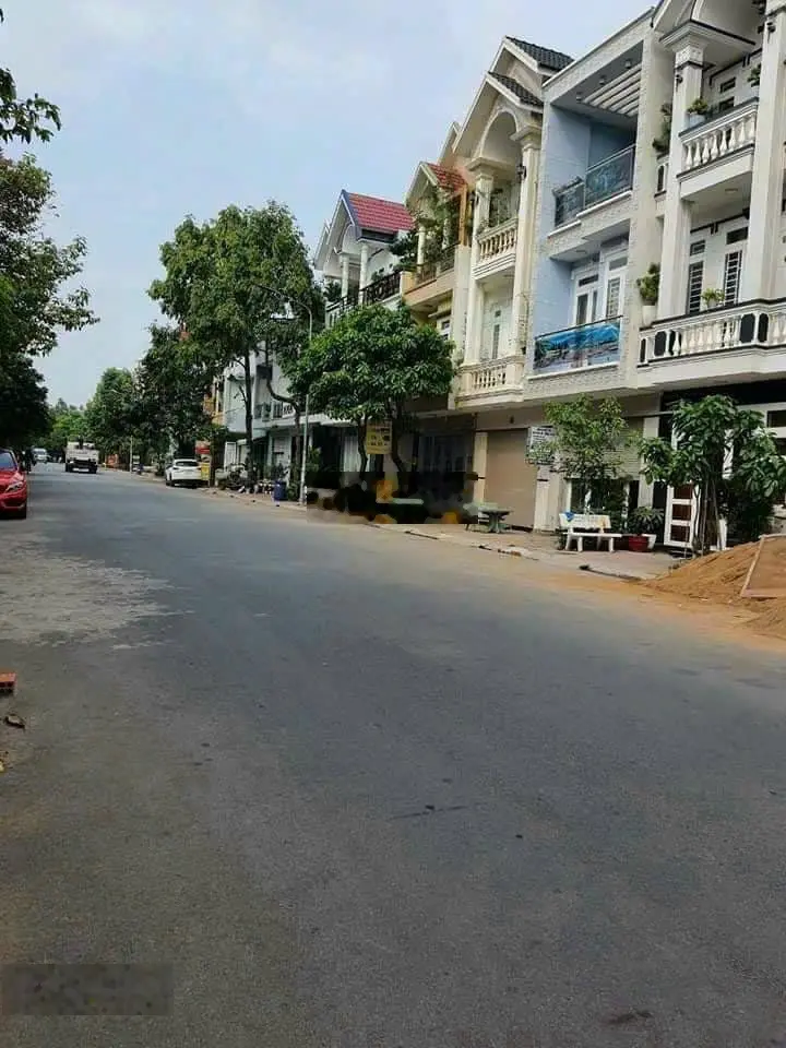 Chủ gửi bán GẤP lô đất Đẹp Toa Xe Lý Thường Kiệt , phường Dĩ An, Bình Dương.