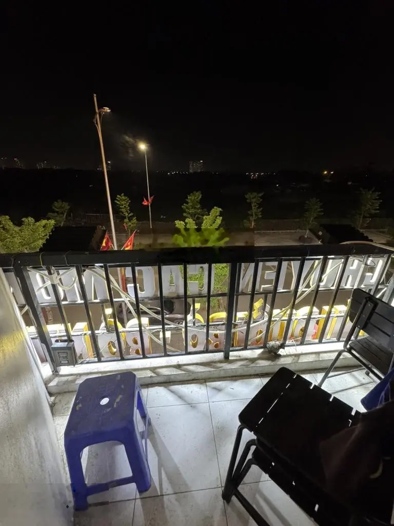 Bán nhà mặt phố Quận Hoàng Mai, vỉa hè rộng đá bóng MT rộng 66m2 x5T MT 4.5m