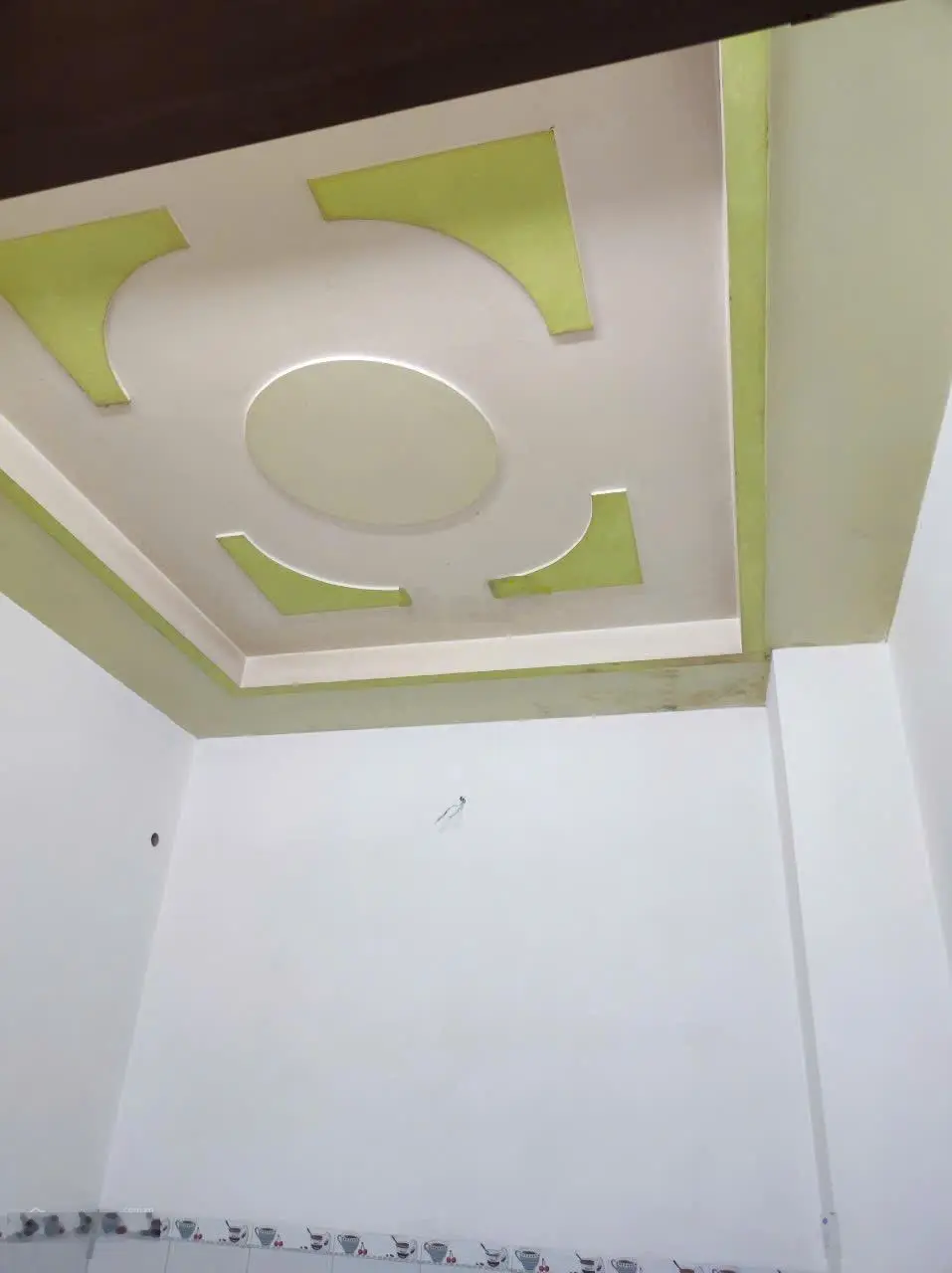 Bán nhà đẹp 1 trệt 1 lầu đường nhựa ôtô gần chợ P3 thuân tiện kinh doanh TP Vĩnh Long