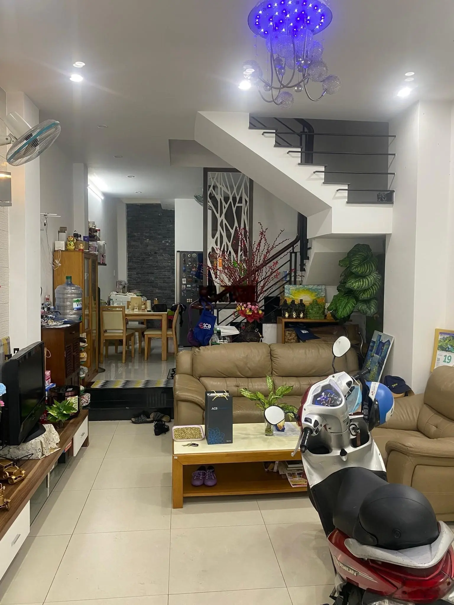Bán nhà hẻm Võ Văn Tần, P6, Quận 3 - 60m2(4*15) sổ chính chủ giá 3tỷ280, 1T2L, qua Q1,Q5 chỉ 4phút