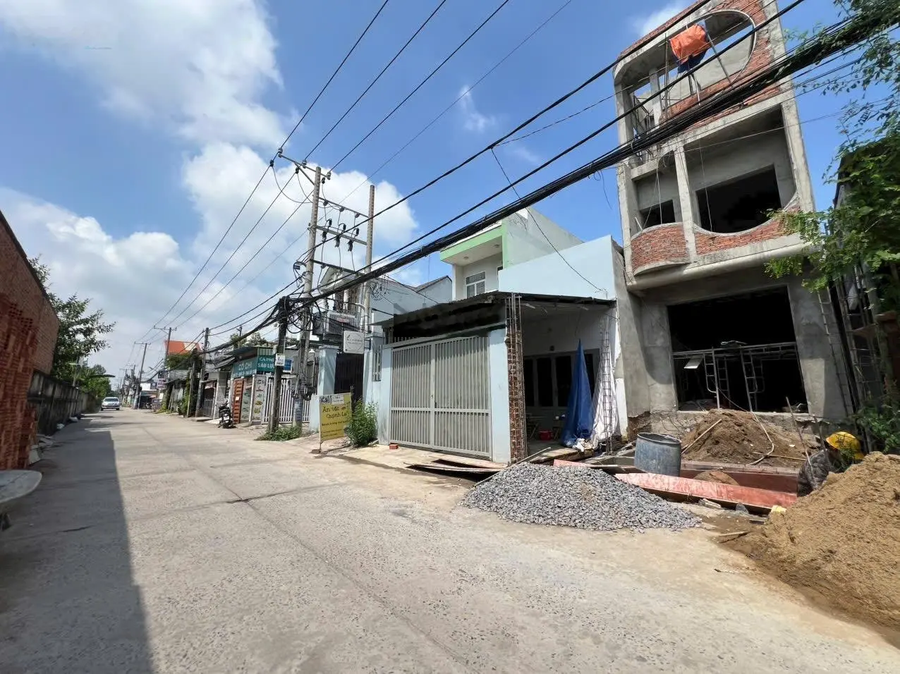 Chủ gởi bán nhà 1t1l mặt tiền kinh doanh đường nguyễn văn hoài p. tân phong. giá chỉ 4,279 tỷ