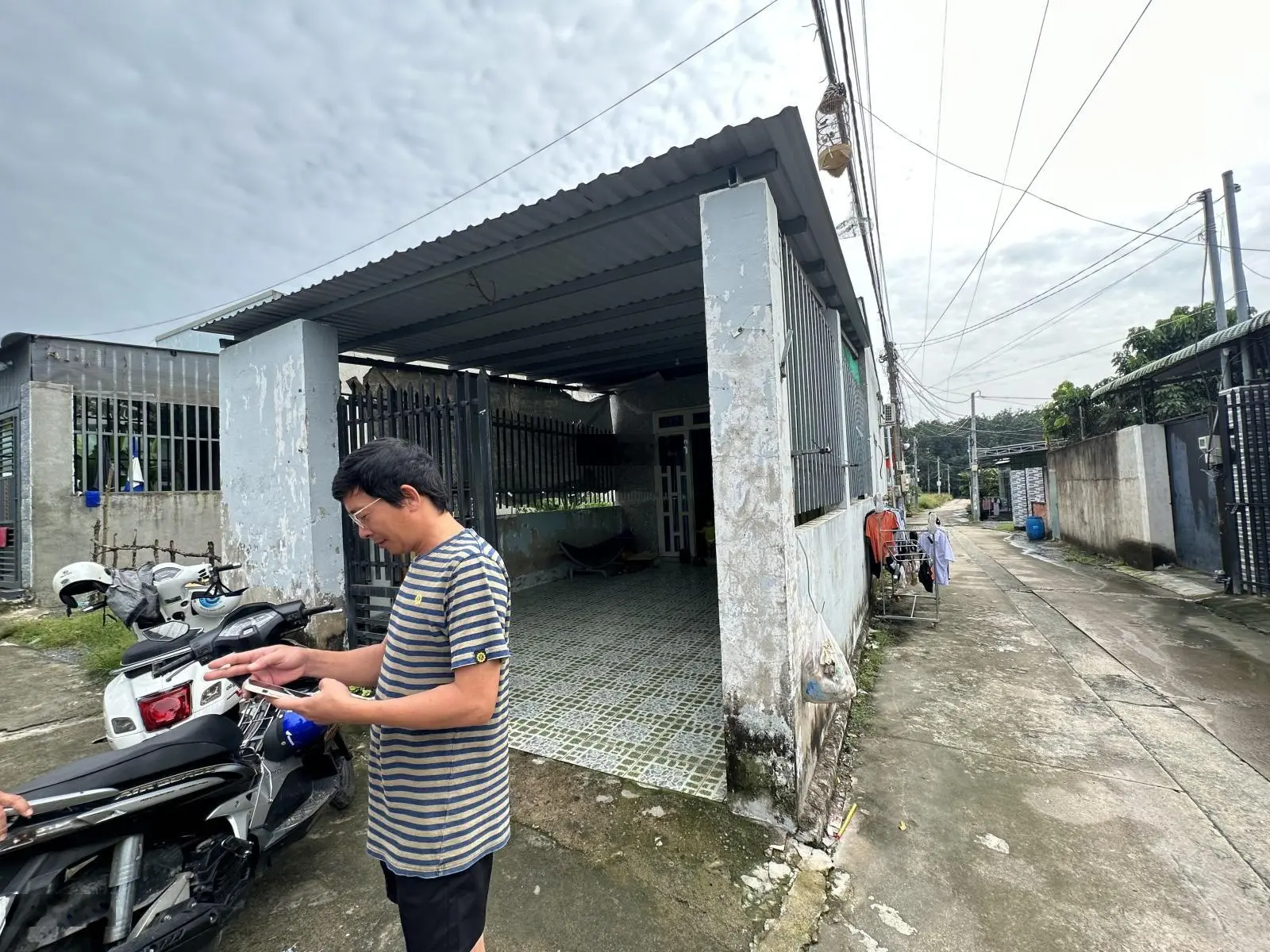 Cần bán nhà sổ riêng giá rẻ, gần chợ cây Sung trảng dài .Chỉ 1,5 tỷ