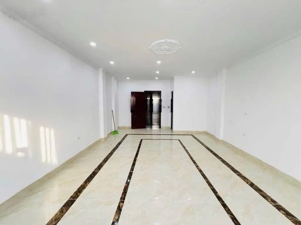 Phố Lê Văn Lương 50m2 6 tầng MT 5m giá 21 tỷ, thang máy, thiết kế cực đẹp sang trọng hiện đại thông