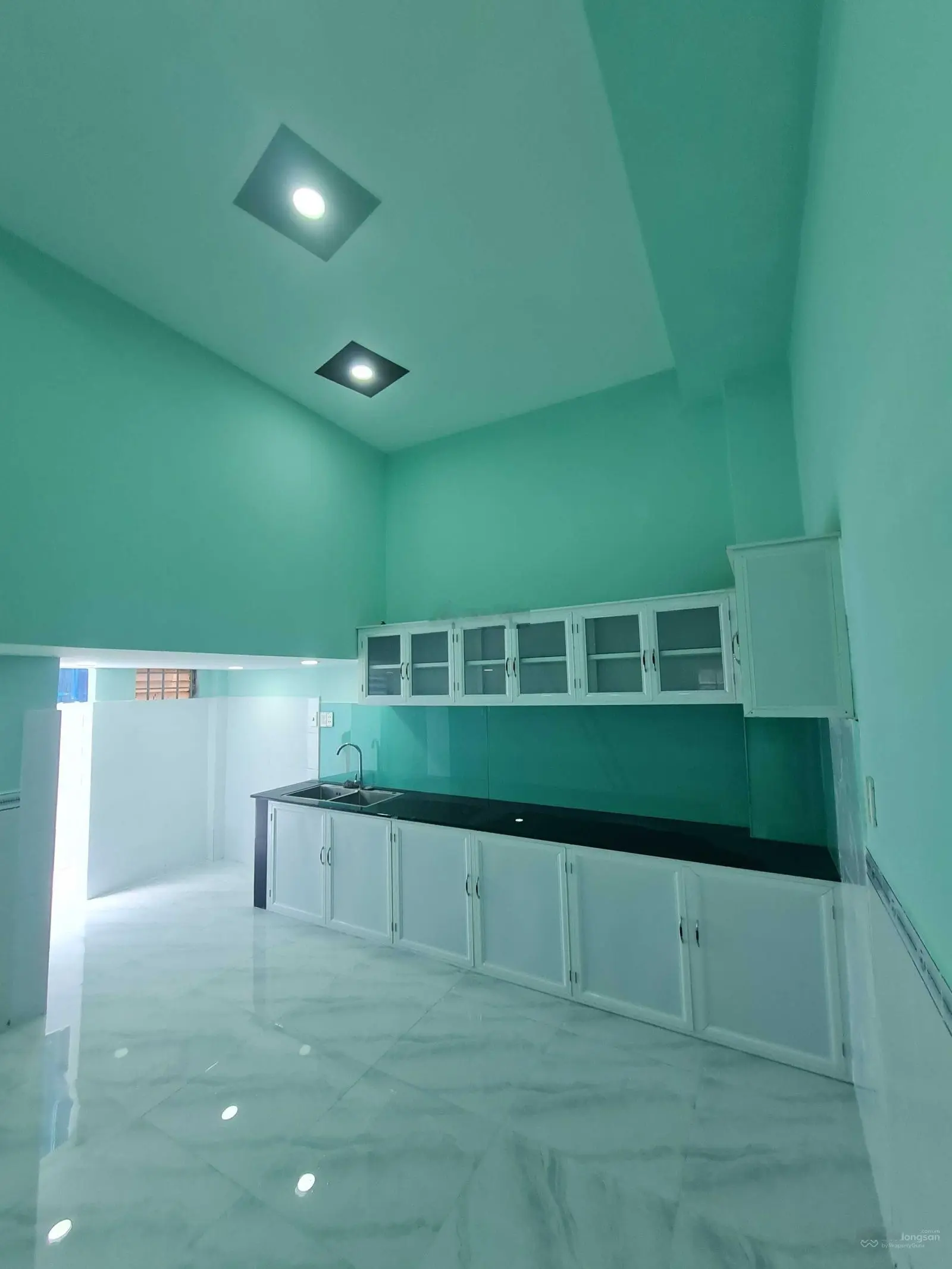 Nhỉnh 3 tỷ, 72m2, 3pn, (4mx20m), bán kính 30m ra đường Lê Thị Riêng quận 12, sổ hồng