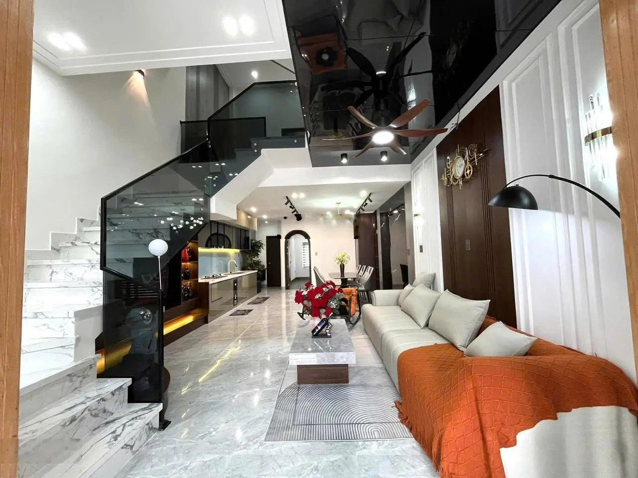 bán nhà 3 tầng mới đẹp bàu năng thanh khê gần biển