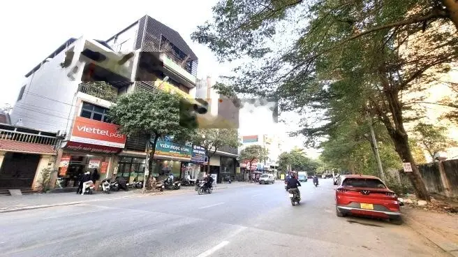 Bán gấp liền kề lô góc Tứ Hiệp 185m, 5 tầng, Tứ Hiệp, trung tâm hành chính huyện