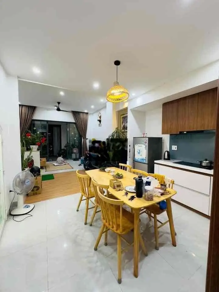 Bán nhà mặt tiền Ngọc Hồi view kênh nhà mới đẹp