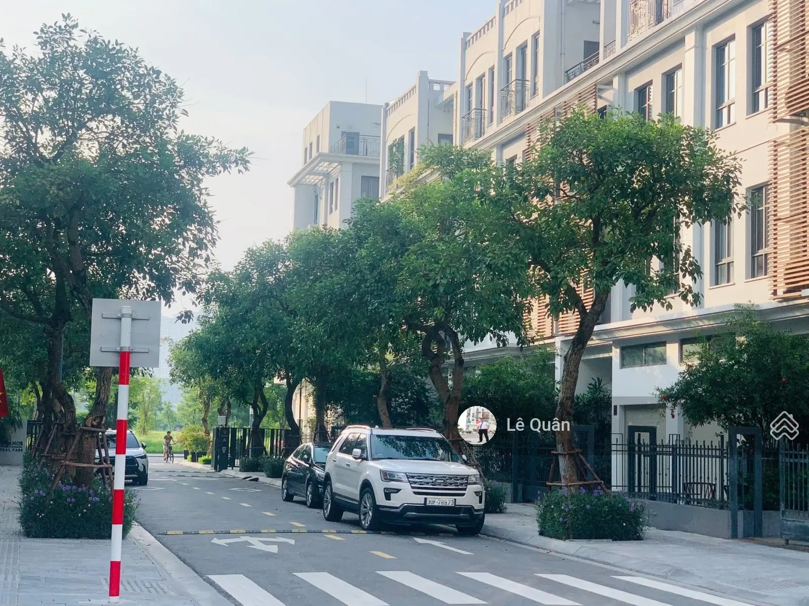 Bán gấp hàng hiếm LK 99m2 The Manor Central Park full nội thất cao cấp. Lh: 0986.78.65.68