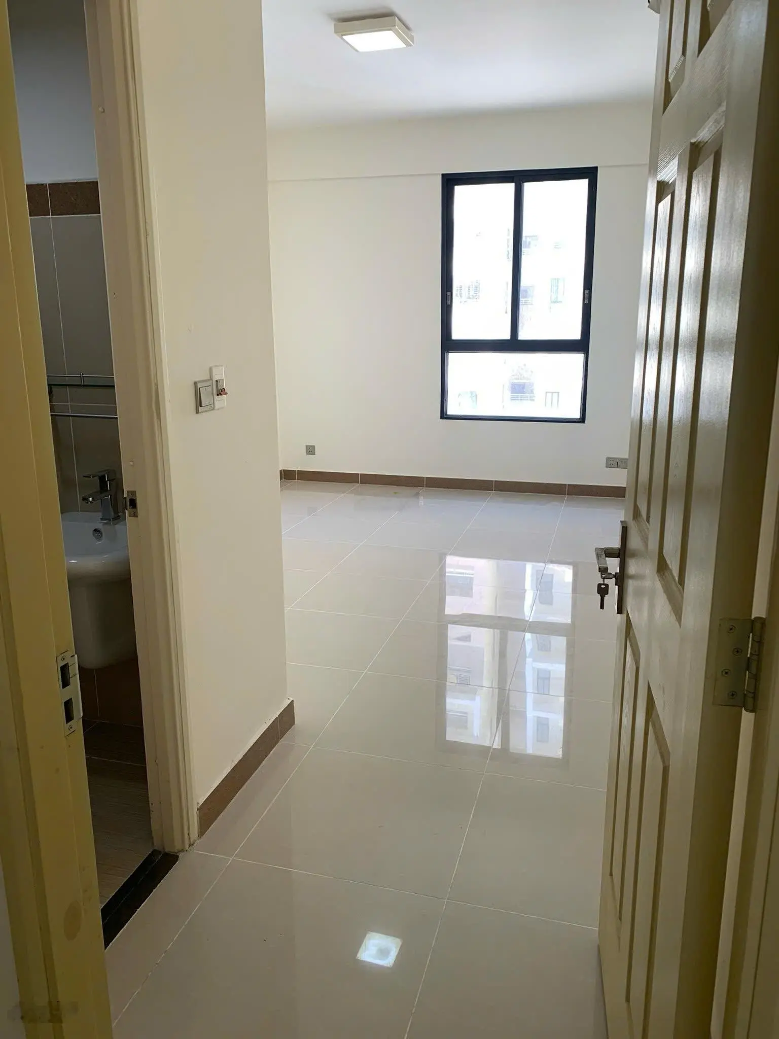 Bán căn hộ 161m2 3pn/4wc giá cực rẻ chỉ 2 tỷ 850 tại era town đức khải quận 7