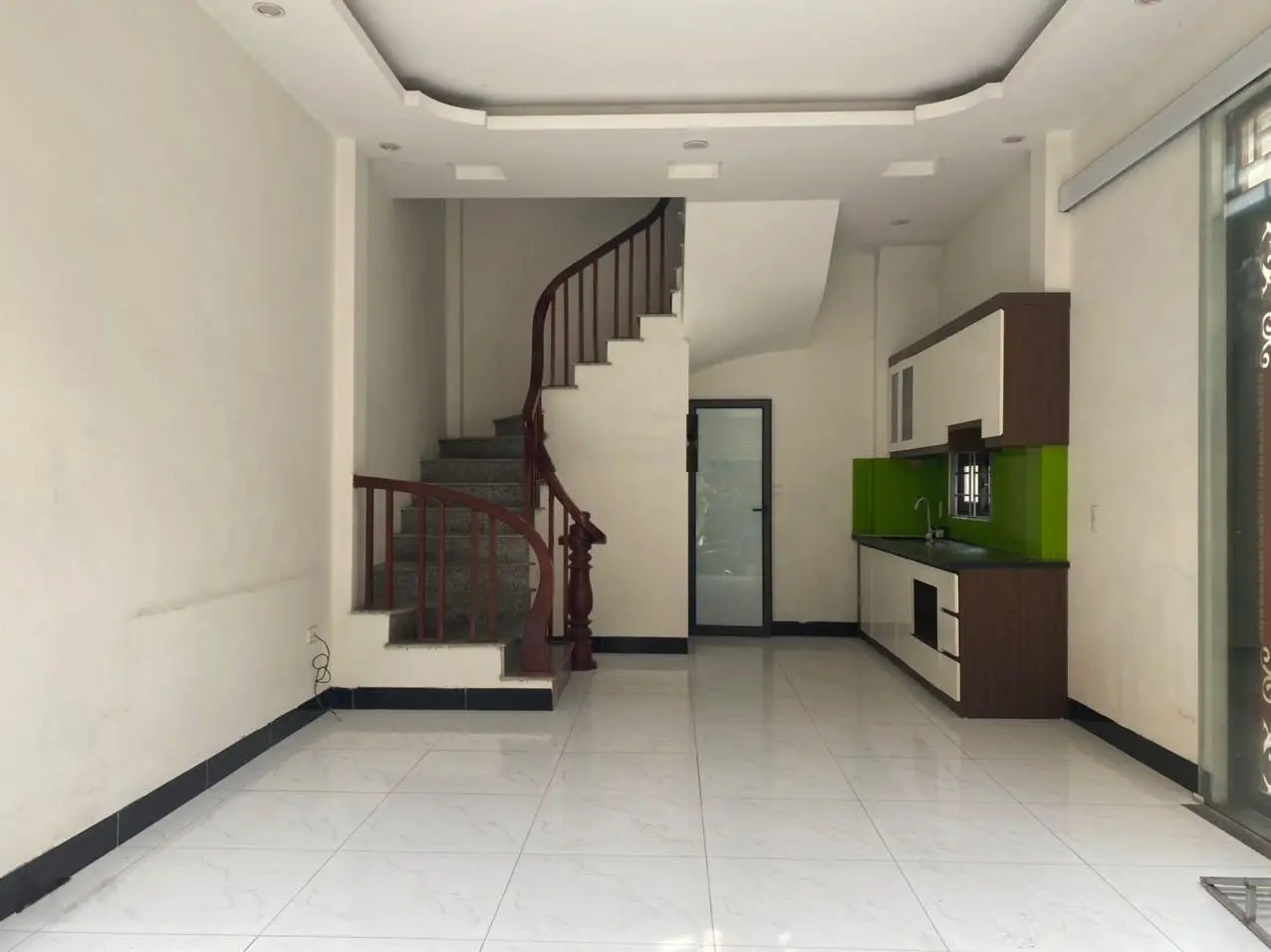 Bán nhà Mậu Lương, Hà Đông 5 tầng 4.5m MT ô tô cổng, kinh doanh tiện ích xung quanh ngập tràn