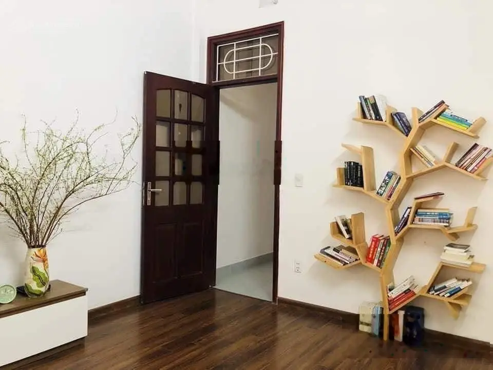 Bán nhà Vĩnh Hưng 35m2x5tầng giá 4,9tỷ. 10m oto, ngõ trước nhà 2,5m, gần trường học, sổ vuông vắn
