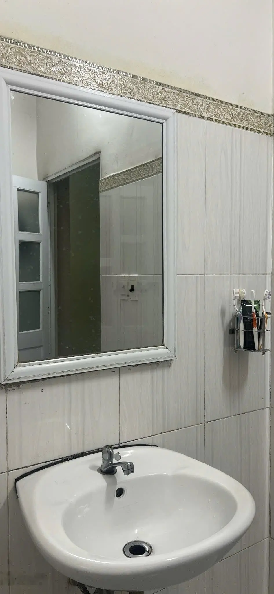 Bán gấp nhà 4 tầng ngay siêu thị Aeon Bình Dương ,giá cực rẻ