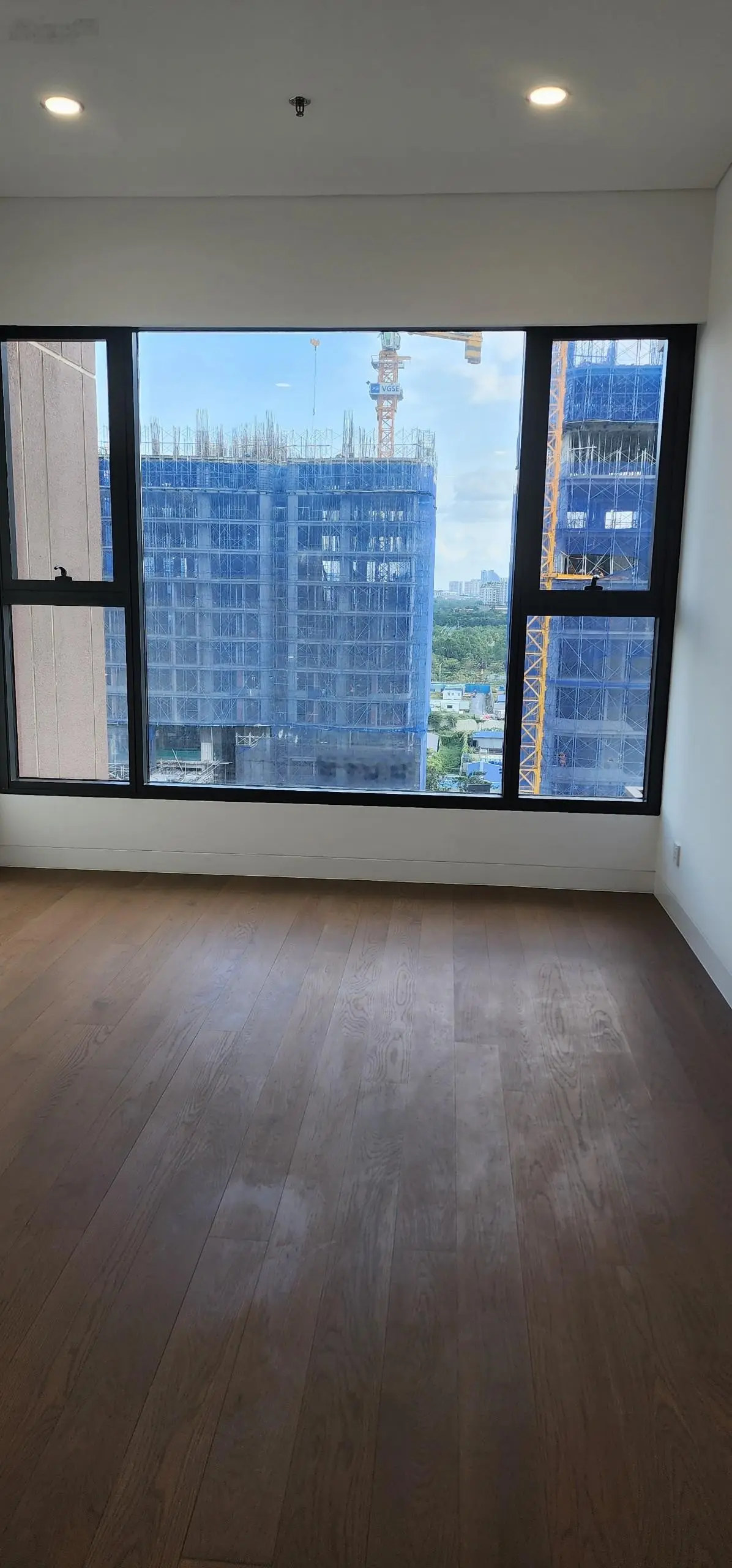 Chuyển nhượng căn hộ 2PN tầng trung, view thoáng, giá cực rẻ tại The River! Đừng bỏ lỡ cơ hội