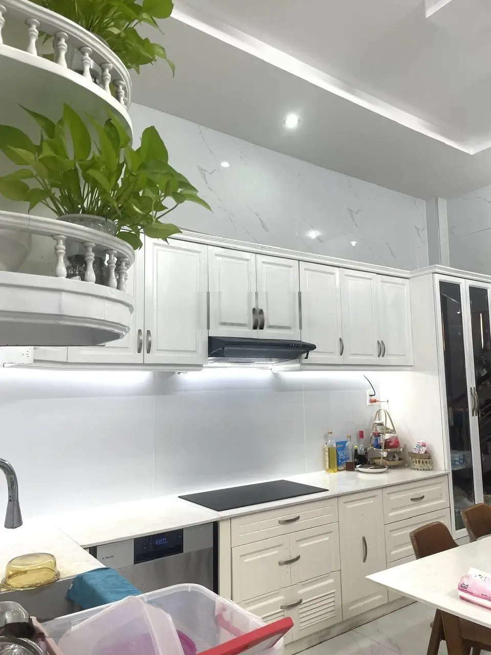 Nhà 120m2 đất - gần đường Trần Ngọc Diện - Xây 3 tầng - P. Thảo Điền