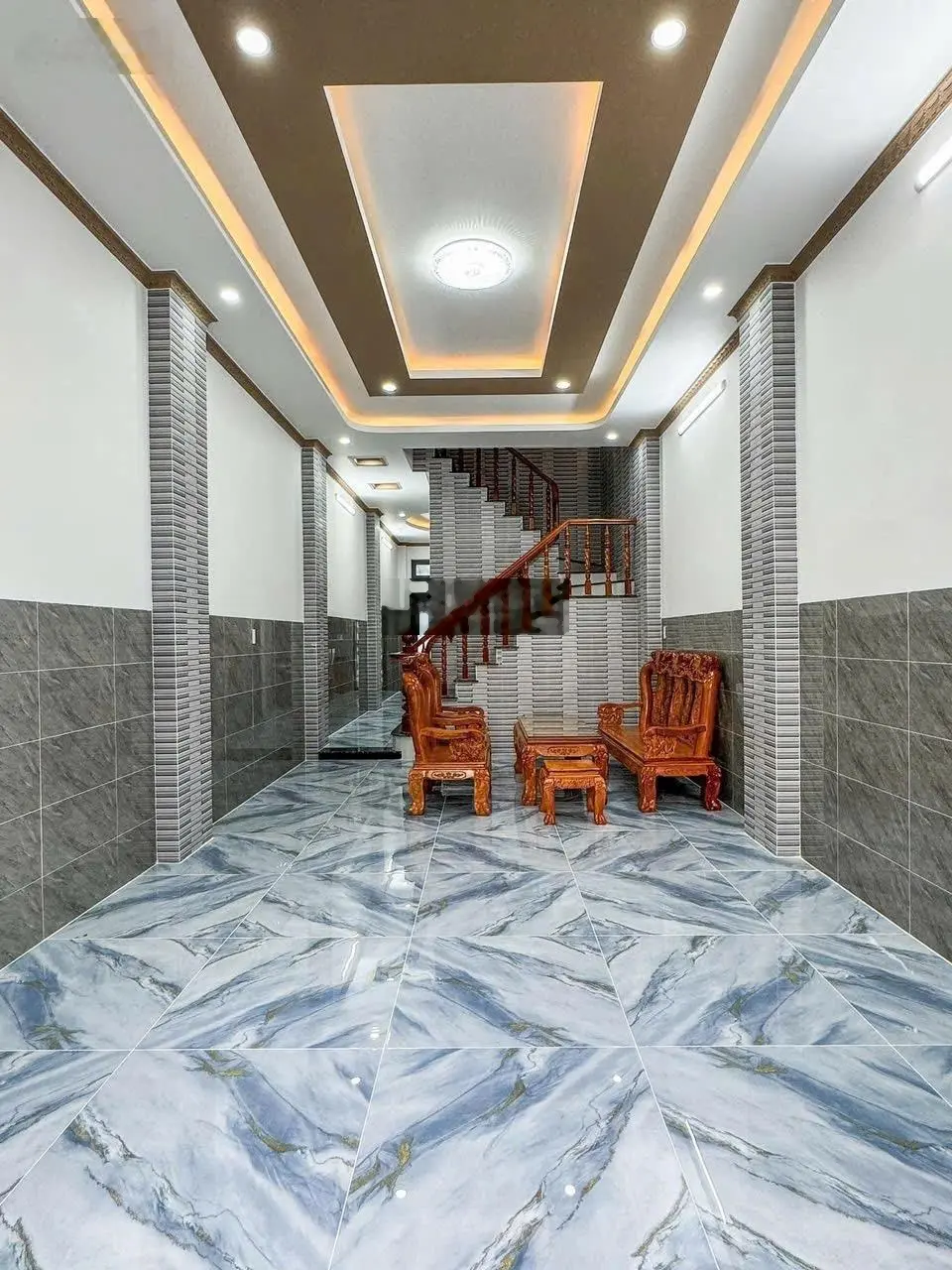 Bán nhà 2 mới 100% nội thất full sổ hồng hoàn công lộ 19m kế bên trường đại học Y Dược TP Cần Thơ