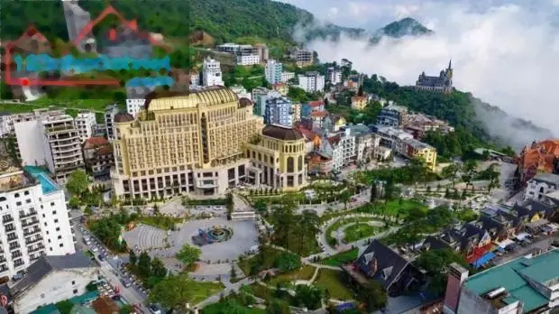 Bán lô góc 1250m2 Thị trấn Tam Đảo, (có sẵn Khách sạn) giá 90tr/m2,