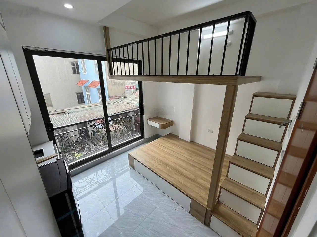 Bán gấp tòa CHDV Chùa Bộc 22 phòng, DT 100tr/th, ngõ ô tô đỗ, 20m ra phố, thang máy, 70m2