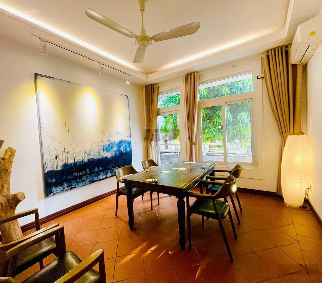 Bán biệt thự 197m2 - ngang 12m - 1 trệt 2 lầu - giá 30 tỷ