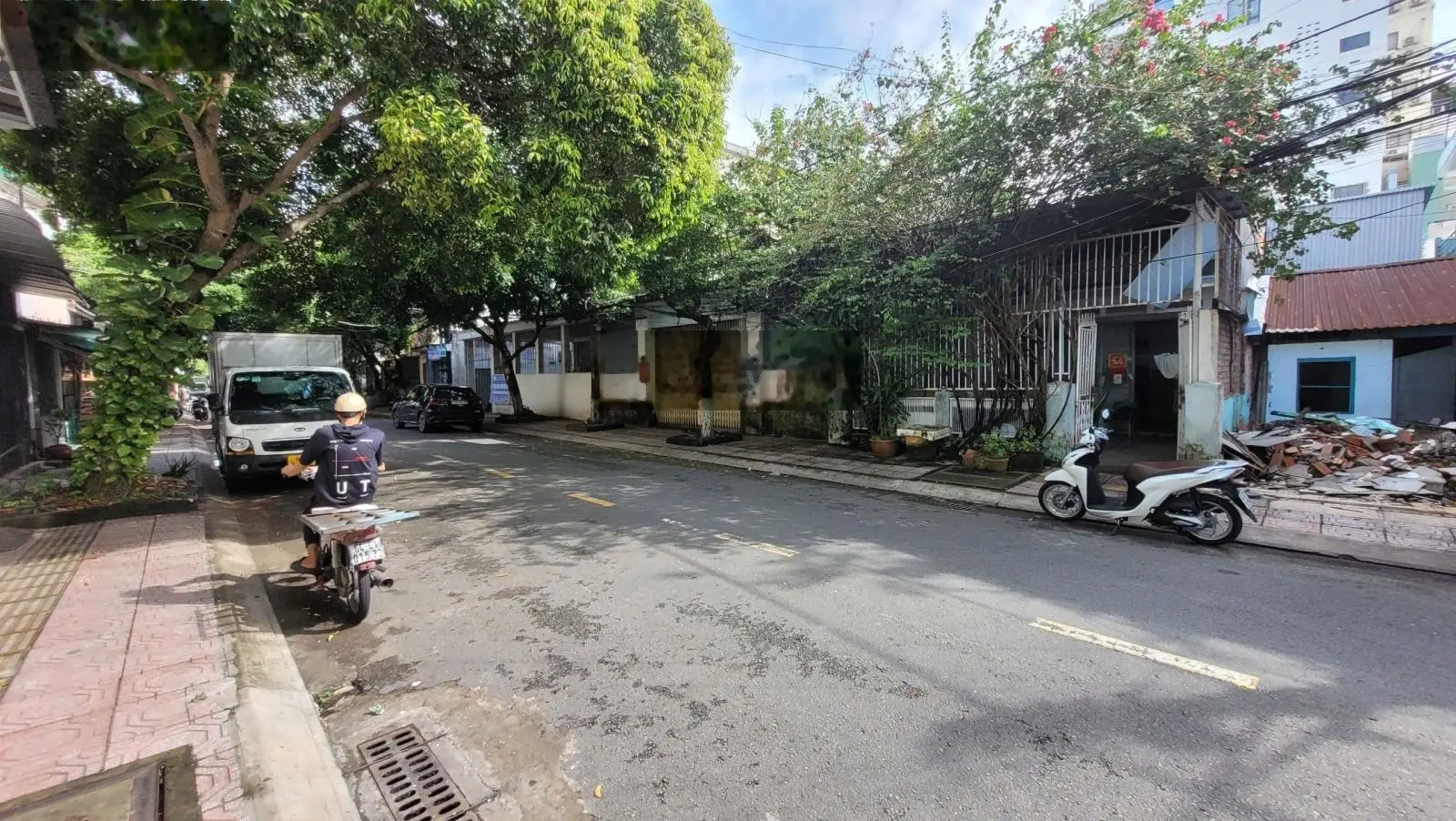 Bán nhà & đất mặt tiền đường Lê Văn Tám, P1, Vĩnh Long