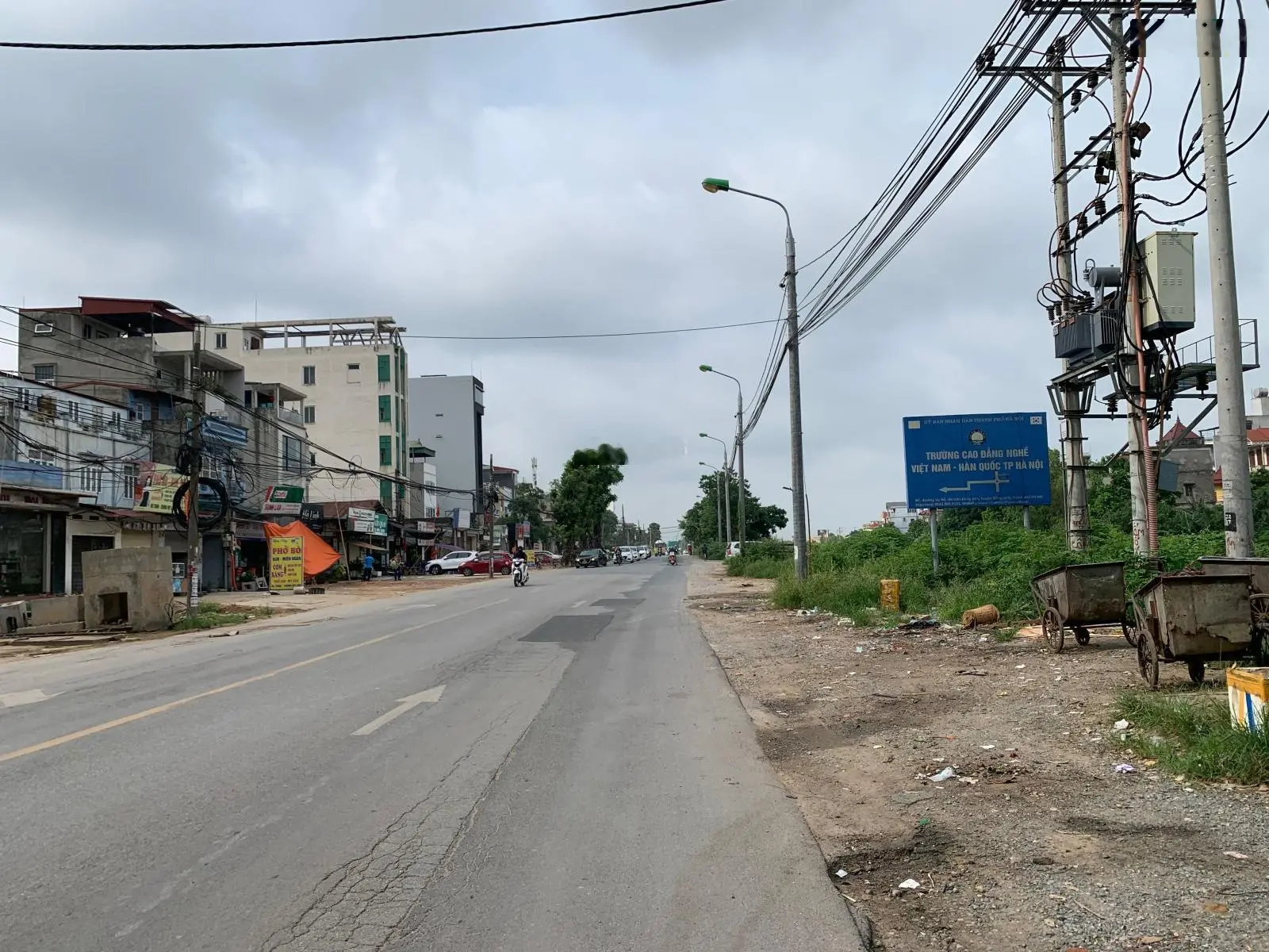 Bán 46.6m2 đất thị trấn Đông Anh ô tô đỗ cửa, giá 2.8 tỷ (có thương lượng)