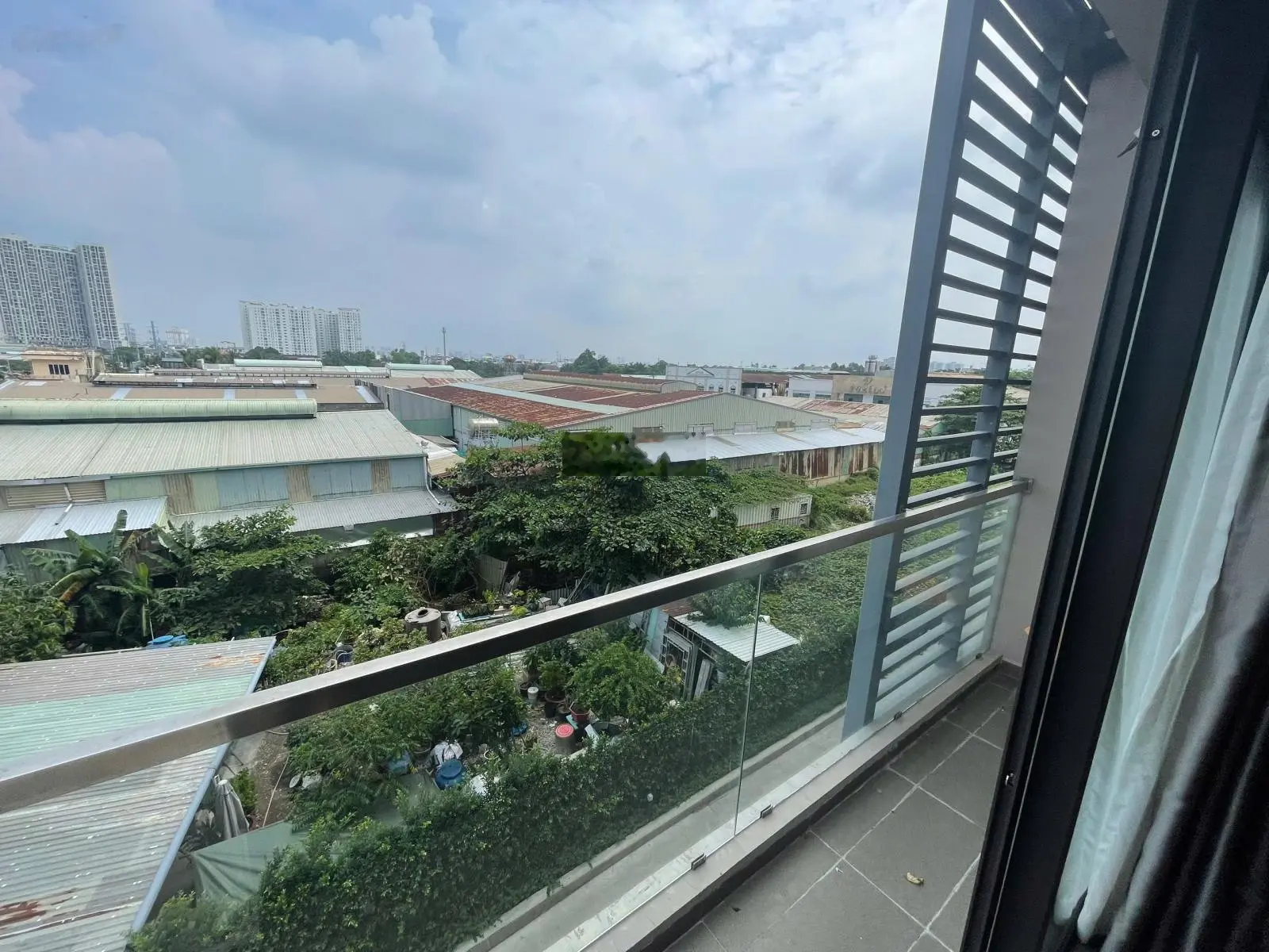 Căn góc officetel Pegasuite2 đã có sổ giá 2,3tỷ 35m có ban công nhà full nội thất đẹp hỗ trợ vay NH