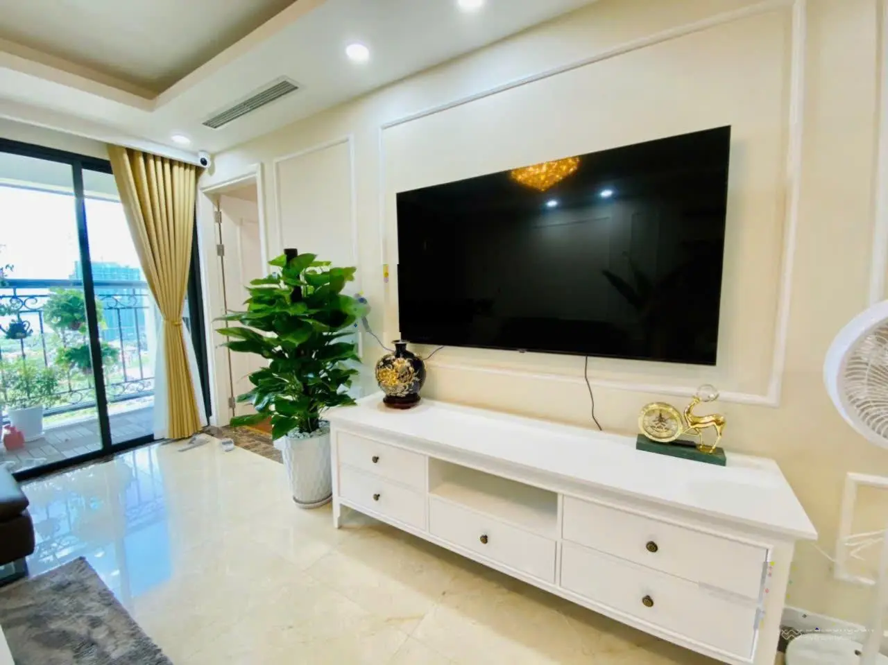 Chính chủ bán căn 3 ngủ 111m2 view đẹp nhất dự án D