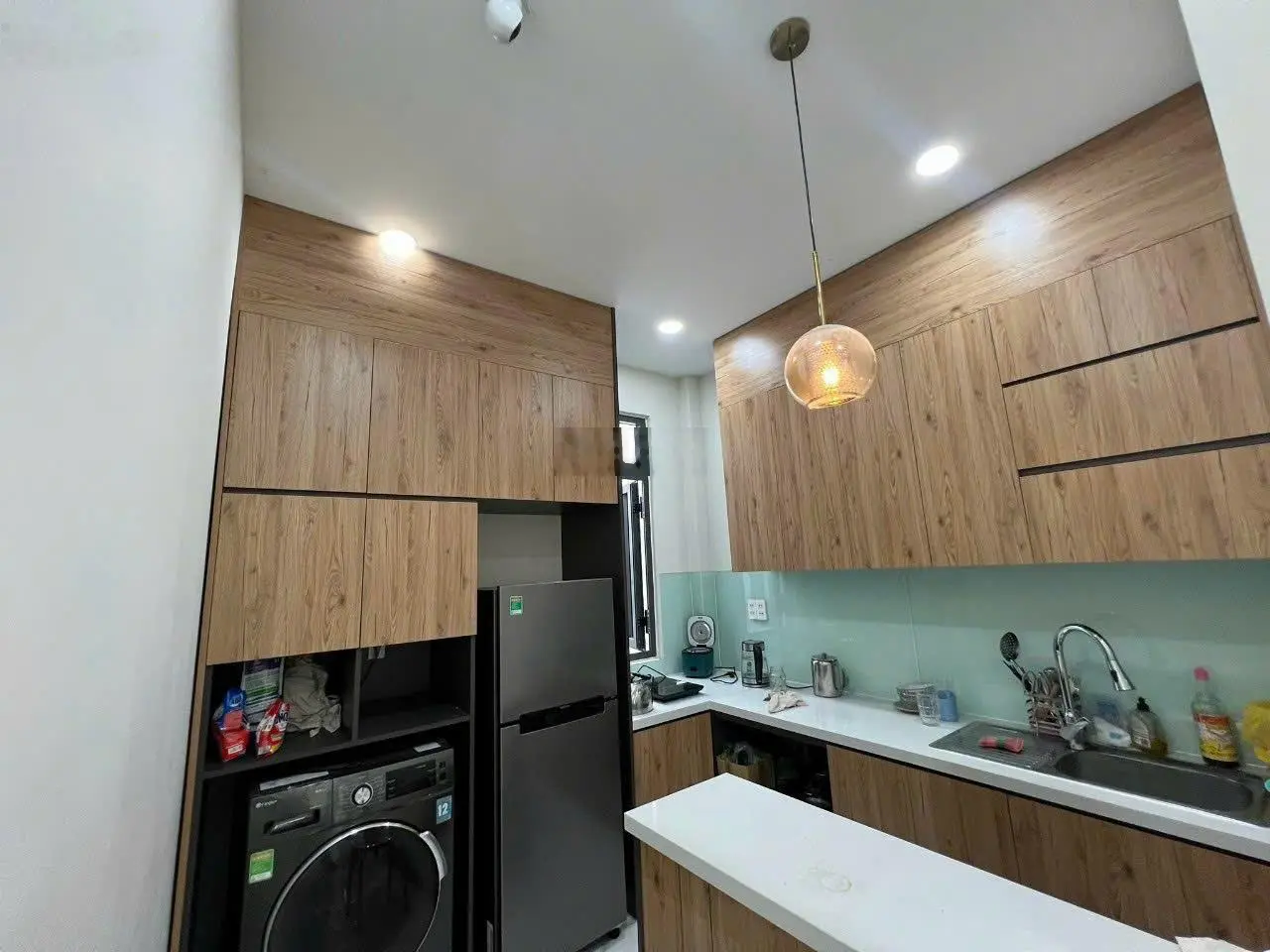 Bán nhà 5 tầng mặt tiền Nguyễn Thiện Thuật, Quận 3, chỉ nhỉnh 12 tỷ