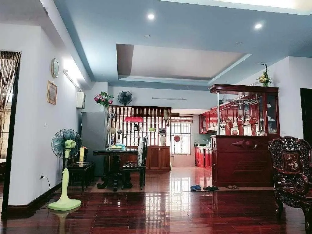 Bán CHCC Licogi 13 - Khuất Duy Tiến, lô góc, DT130m2, 3PN, NT xịn, giá 6,3 tỷ