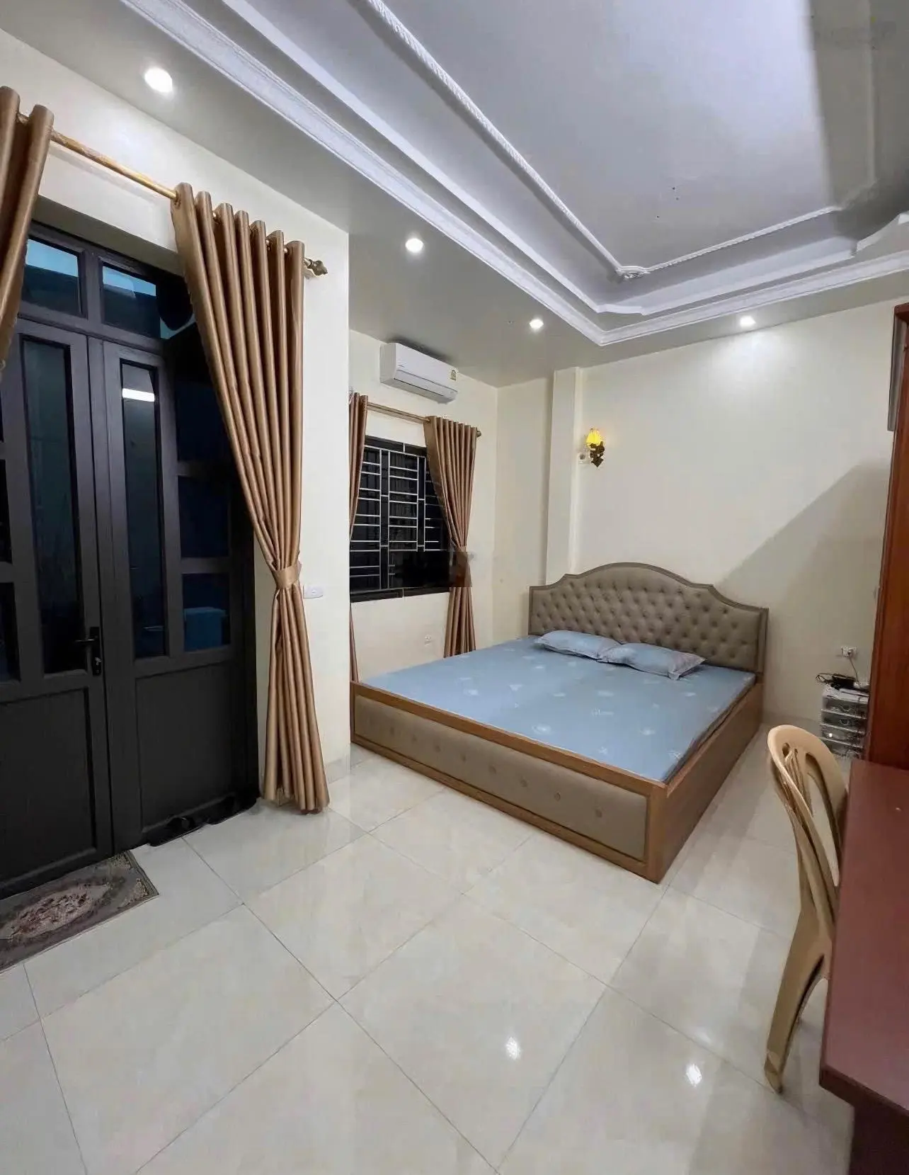 Bán nhà Ngõ Quỳnh, ngõ thông, gần ô tô, trước nhà 2.5m, nhà đẹp, 42m2, 6 tỷ