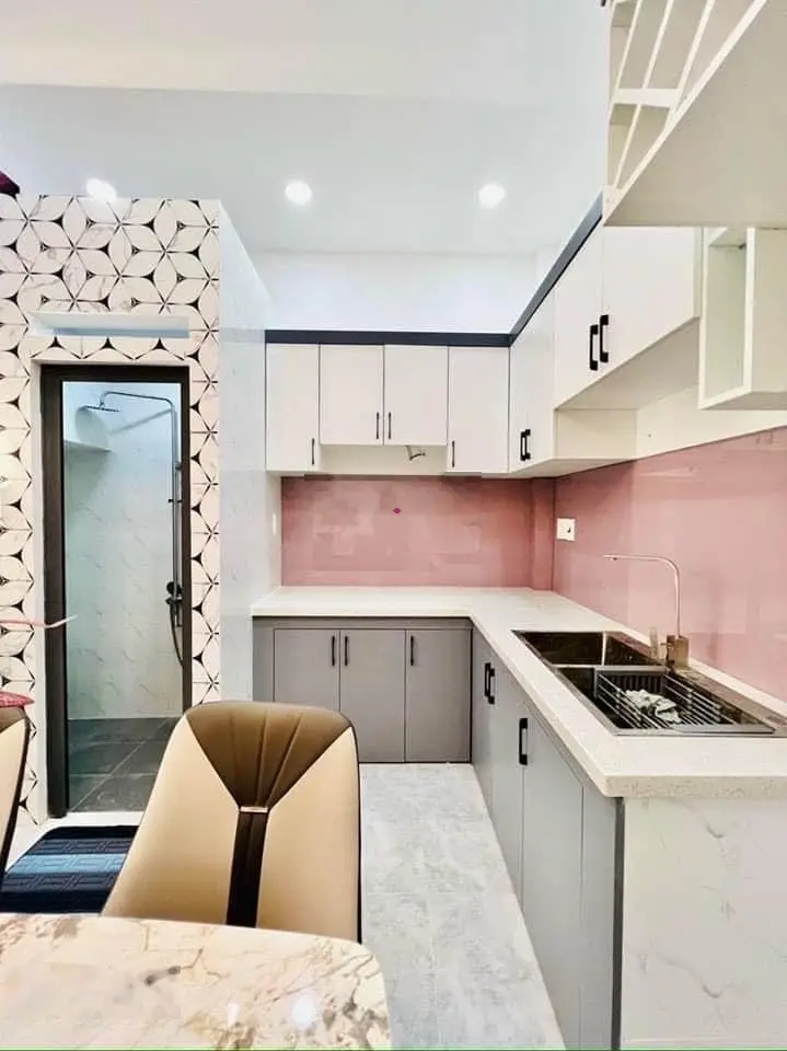 Sở hữu ngay nhà Hưng Phú, P8, Quận 8, gần trường THCS Trần Danh Ninh. DT 69m2, Giá 2tỷ790, SHR
