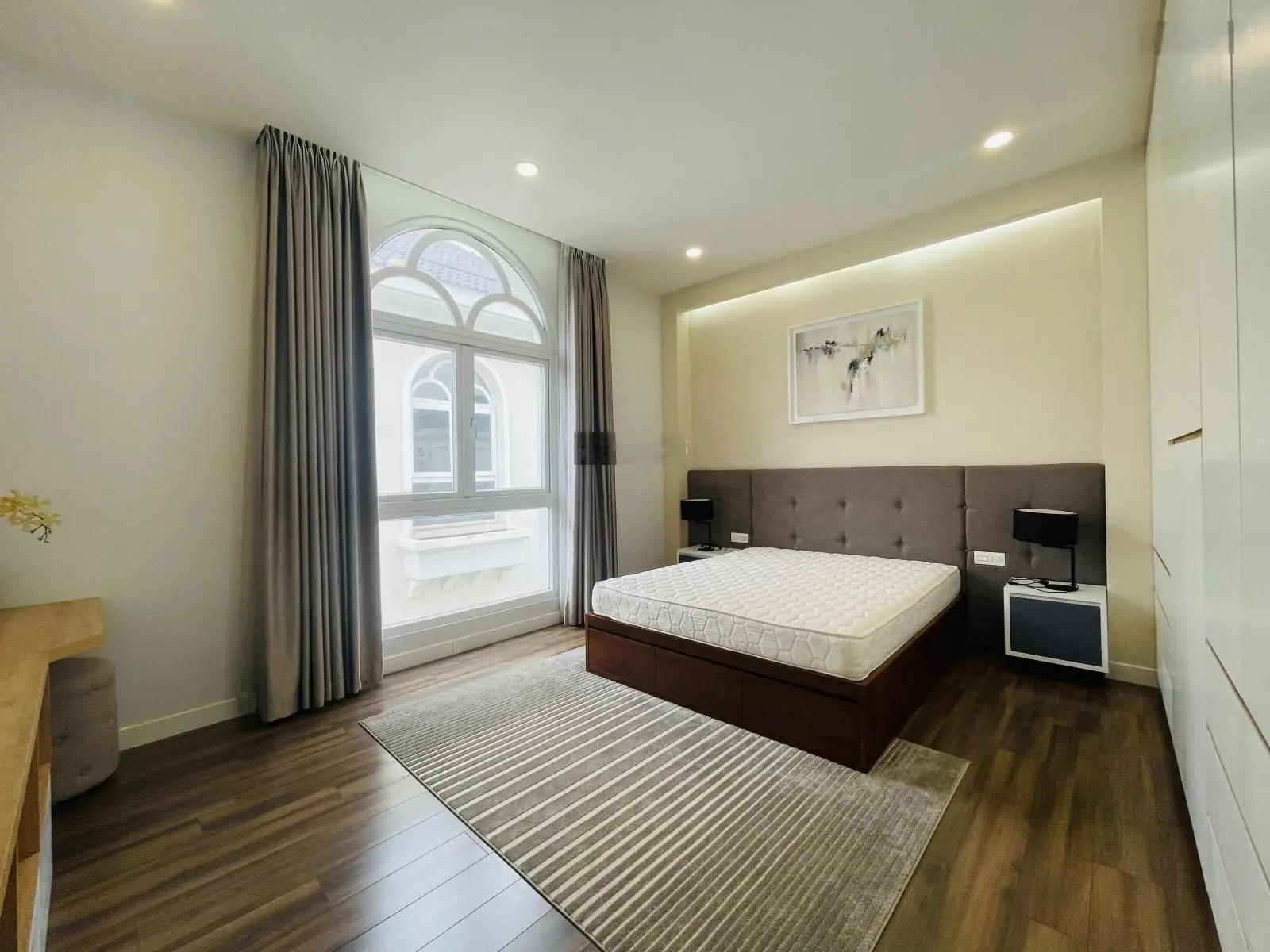 Bán biệt thự full nội thất mặt tiền 20m khu vip The Venica - Khang Điền