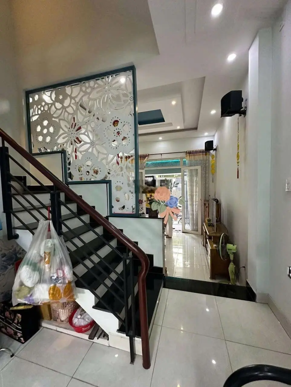 Hẻm oto phường linh đông, 1 trệt 2 lầu + st, 4pn, 3wc, cách 20m ra vành đai 2, giá chỉ 6,65 tỷ