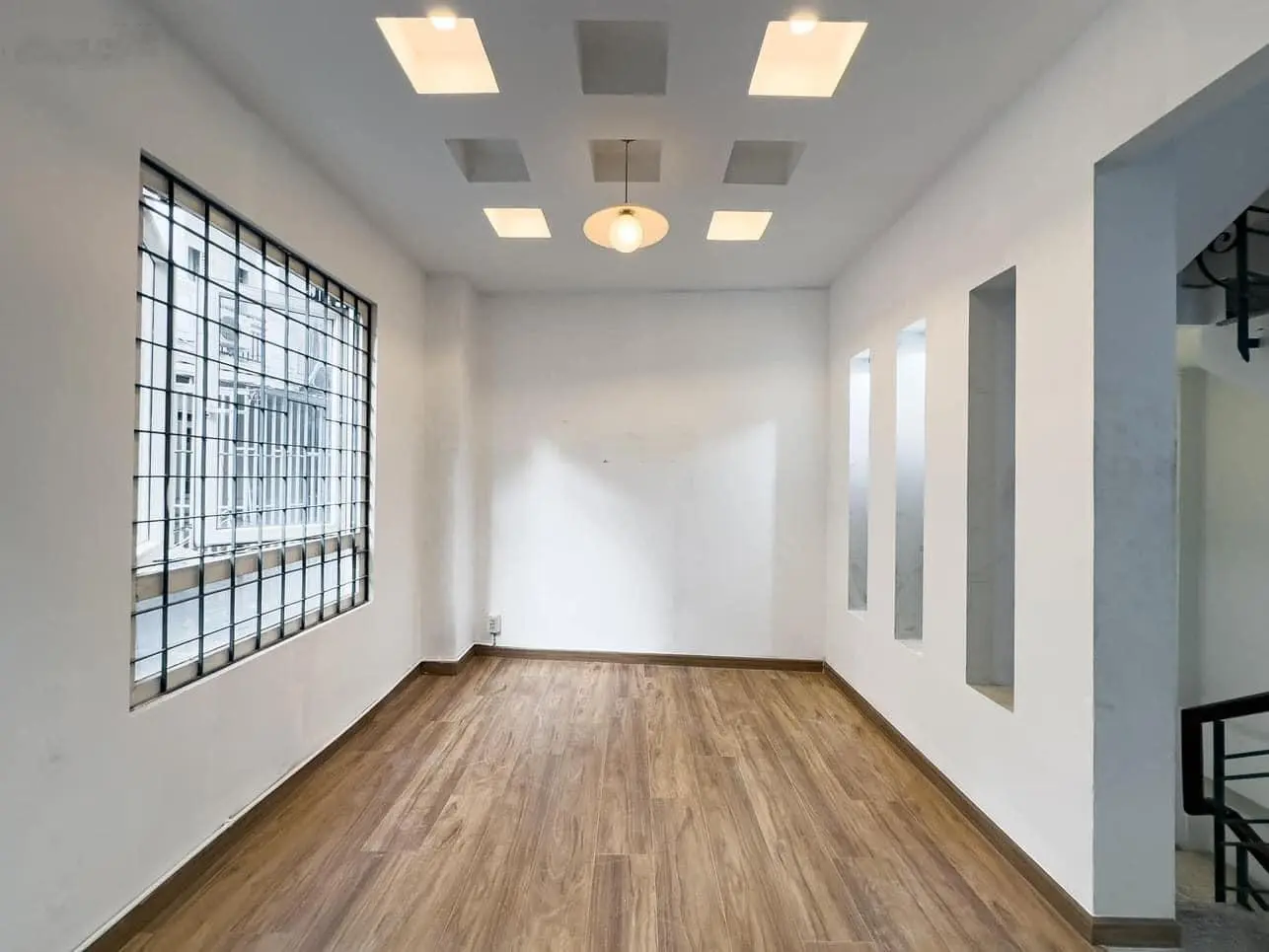 Bán nhà 3 lầu ngang 7,4m hiếm có - HXH sát mặt tiền Điện Biên Phủ - gần ĐH Hồng Bàng