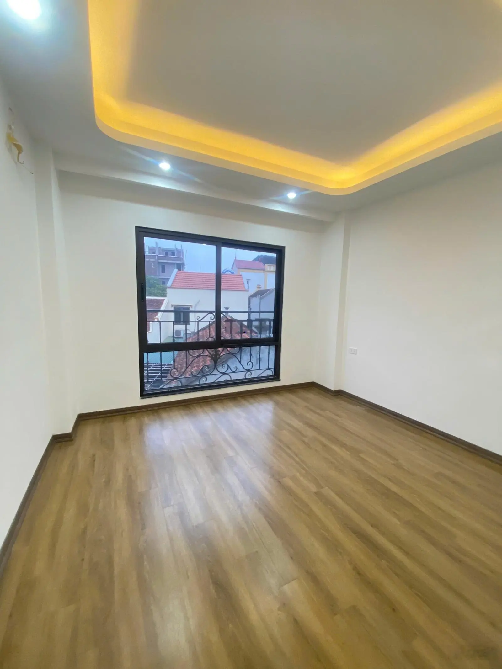Siêu hot. Bán nhà An Thượng, ngõ 3m, lô góc xây độc lập. DT 39m2, 4 tầng. Giá 4.3 tỷ