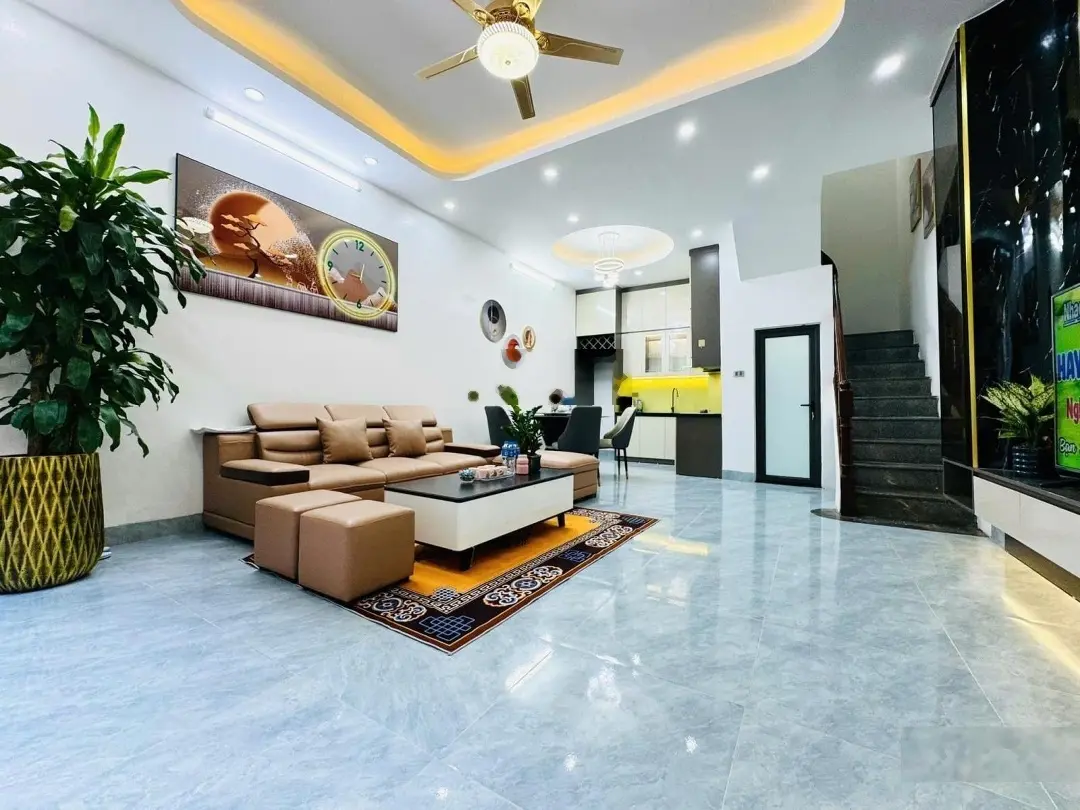 Bán gấp nhà phân lô ô tô tại Xuân Thuỷ - Cầu Giấy, 7 tầng x 50m2 giá cực tốt