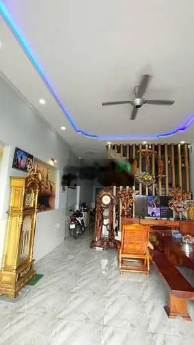 Cần bán căn nhà 1 trệt 2 lầu, Khu đô thị Bàu Xéo, thị trấn Trảng Bom